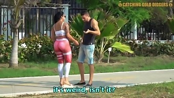 Amateur Couple Enjoys Anal Sex In Gym