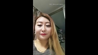 Mature Chinese Mom And Mature Stepmom