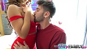Stepmom Richelle Ryan Gives A Sloppy Blowjob And Relieves My Pain