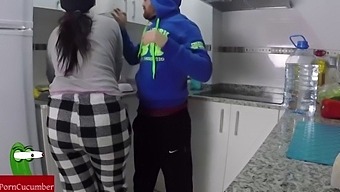 Milf And Latina Suck And Swallow His Cock In Hd