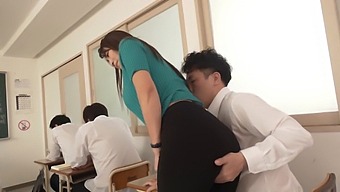 Reiko Kobayakawa'S Explosive Classroom Lessons: A Married Teacher'S Intimate Moments