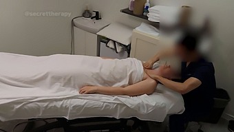 Evli Karısı Sera, Irklararası Buluşma Sırasında Zevkle Çığlık Atıyor