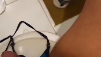 סרטון ביתי שלי מקבל פה מאמא של חבר שלי בשירותים